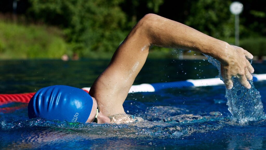 sports, swimmer, swim, crawl, swimmer, swimmer, swimmer, swimmer, swimmer-1620491.jpg
